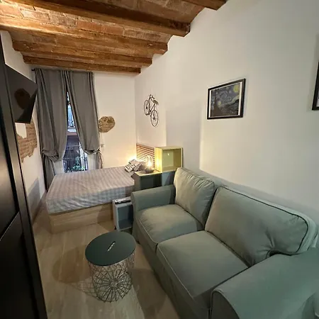 Happy Pensión Barcelona